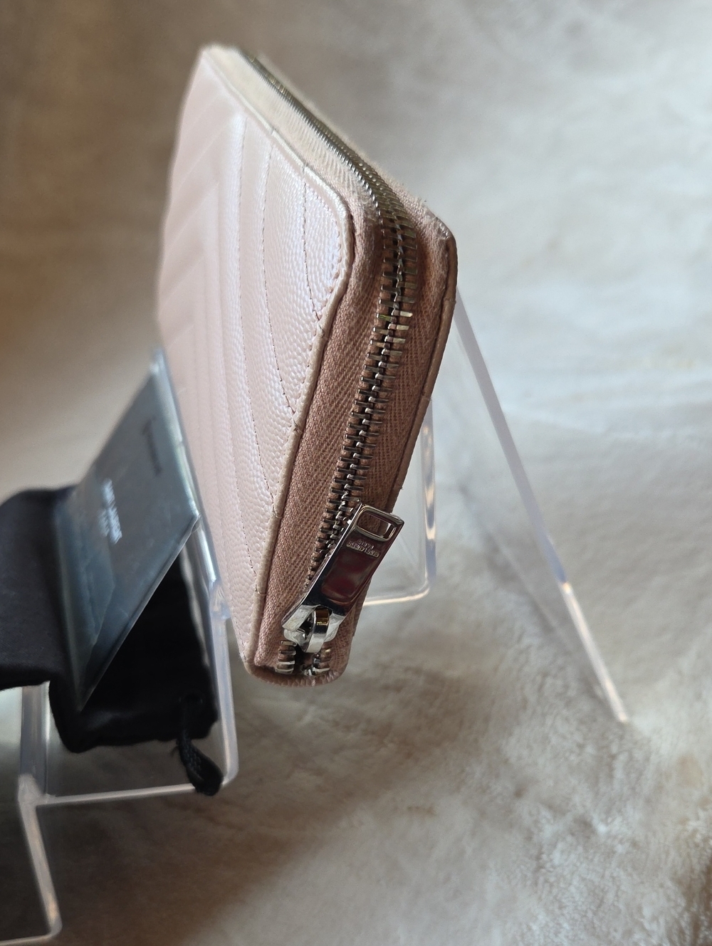 Saint Laurent Light Pink Quilted Zip-Around Wallet with YSL Logo - Picture 7 of 8